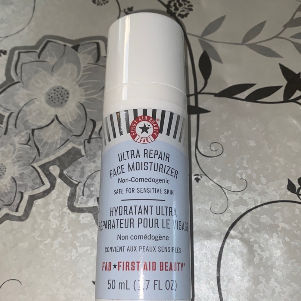 Ultra repair face moisturizer